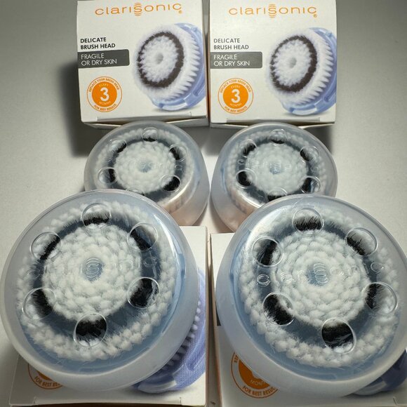 Clarisonic Delicate Facial Cleansing Brush Head Replacement 4 PACK - Picture 2 of 5